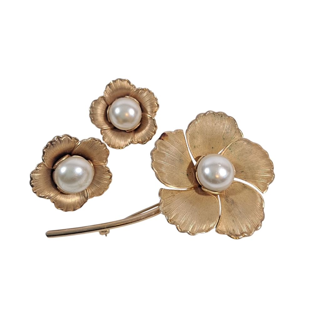 Vintage Gold Tone Floral Brooch And Clip On Earrings With Faux Pearl Centers